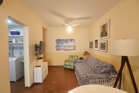 Sala de apartamento para alugar com 1 quarto, 74m² em Morro do Maluf, Guarujá