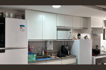 Apartamento à venda com 74m², 2 quartos e sem vaga