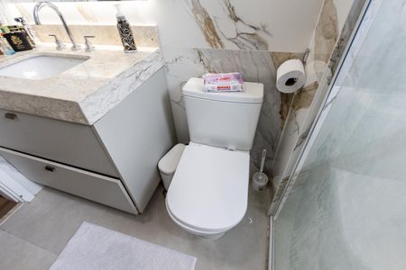 Apartamento à venda com 88m², 2 quartos e 2 vagas Apartamento à venda com 88m², 2 quartos e 2 vagasQuarto 2 - Banheiro da Suite