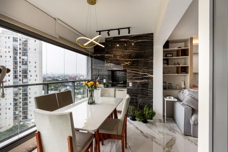 Apartamento à venda com 88m², 2 quartos e 2 vagas Apartamento à venda com 88m², 2 quartos e 2 vagasVaranda
