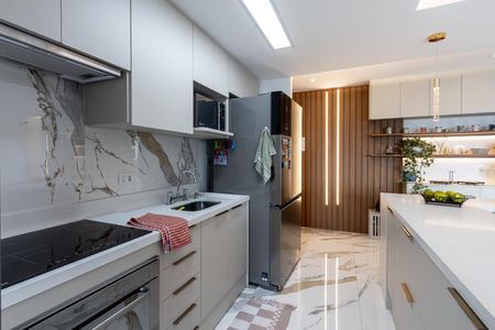 Apartamento à venda com 88m², 2 quartos e 2 vagas Apartamento à venda com 88m², 2 quartos e 2 vagasCozinha