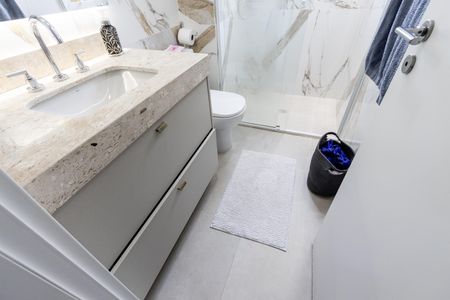 Apartamento à venda com 88m², 2 quartos e 2 vagas Apartamento à venda com 88m², 2 quartos e 2 vagasQuarto 2 - Banheiro da Suite