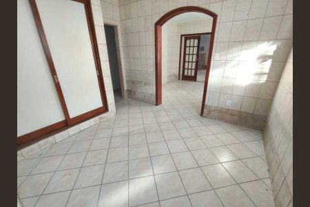 Casa à venda com 3 quartos, 188m² em Bancários, Rio de Janeiro