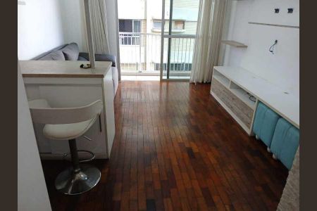 Apartamento à venda com 77m², 2 quartos e 1 vaga