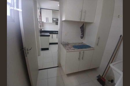 Apartamento à venda com 77m², 2 quartos e 1 vaga