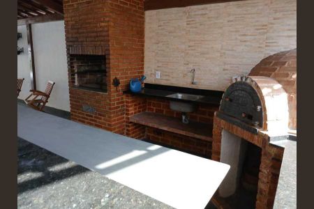 Apartamento à venda com 77m², 2 quartos e 1 vaga