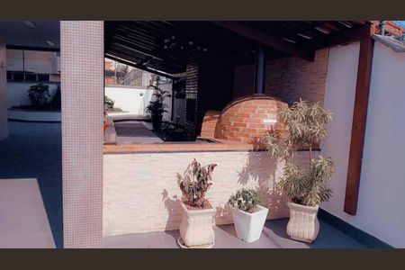 Apartamento à venda com 77m², 2 quartos e 1 vaga