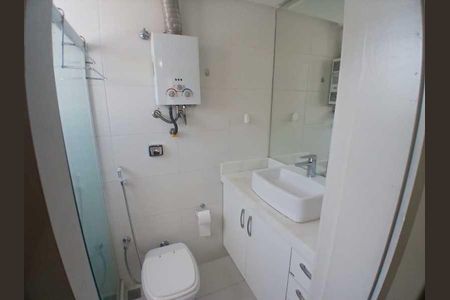 Apartamento à venda com 77m², 2 quartos e 1 vaga
