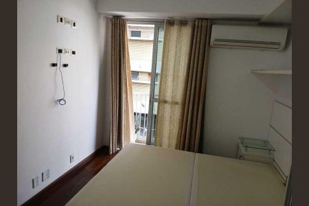 Apartamento à venda com 77m², 2 quartos e 1 vaga