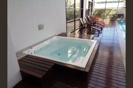 Apartamento à venda com 42m², 1 quarto e 1 vaga