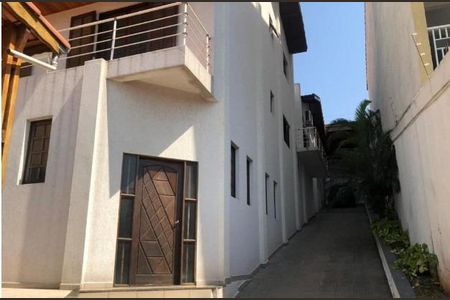 Casa à venda com 4 quartos, 392m² em Vila Regina, São Paulo