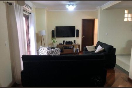 Casa à venda com 4 quartos, 392m² em Vila Regina, São Paulo