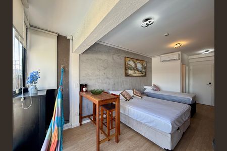 Studio para alugar com 28m², 1 quarto e sem vaga Studio para alugar com 28m², 1 quarto e sem vagaSacada