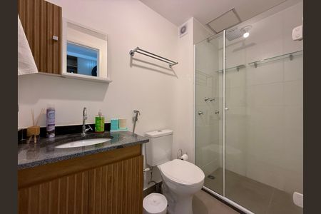 Studio para alugar com 28m², 1 quarto e sem vaga Studio para alugar com 28m², 1 quarto e sem vagaBanheiro