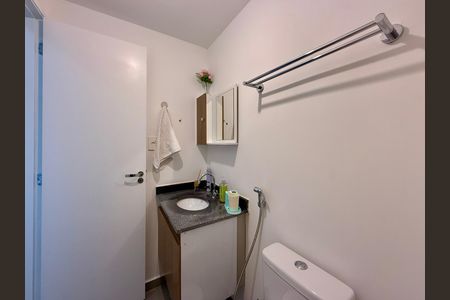 Studio para alugar com 28m², 1 quarto e sem vaga Studio para alugar com 28m², 1 quarto e sem vagaBanheiro