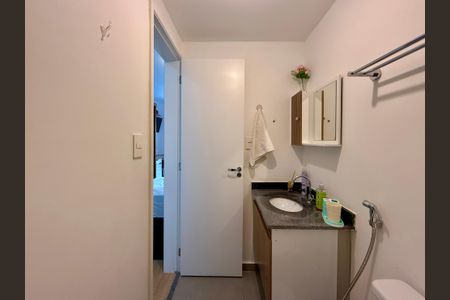 Studio para alugar com 28m², 1 quarto e sem vaga Studio para alugar com 28m², 1 quarto e sem vagaBanheiro