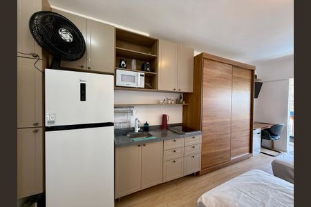 Studio para alugar com 28m², 1 quarto e sem vaga Studio para alugar com 28m², 1 quarto e sem vagaCozinha