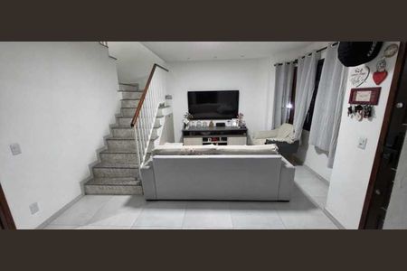 Casa de condomínio à venda com 106m², 3 quartos e 1 vaga