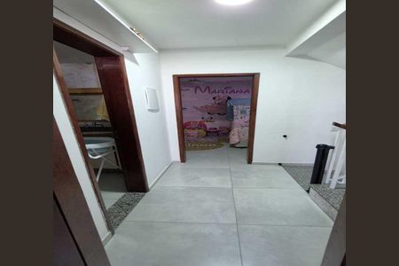 Casa de condomínio à venda com 106m², 3 quartos e 1 vaga