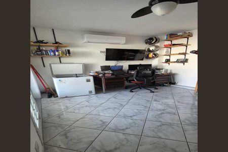 Casa de condomínio à venda com 106m², 3 quartos e 1 vaga