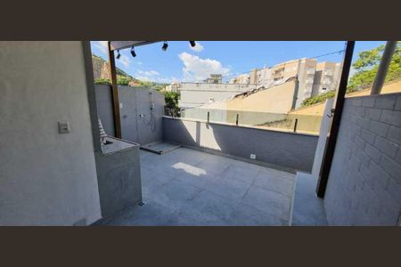 Casa de condomínio à venda com 106m², 3 quartos e 1 vaga