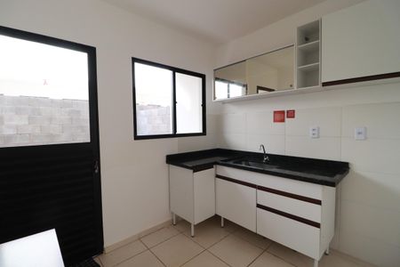 Casa para alugar com 65m², 2 quartos e 1 vagaCozinha 