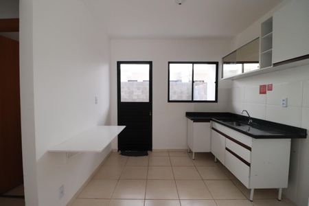 Casa para alugar com 65m², 2 quartos e 1 vagaCozinha 