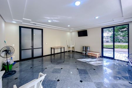 Apartamento à venda com 60m², 2 quartos e 1 vagaÁrea comum