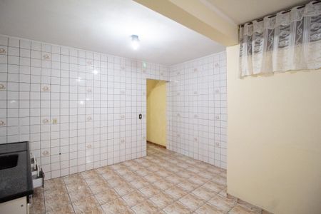 Casa para alugar com 90m², 2 quartos e 1 vagaCozinha