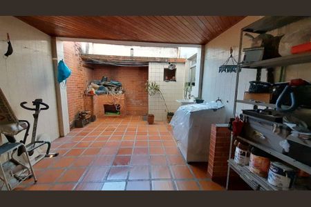 Casa à venda com 110m², 4 quartos e 1 vaga