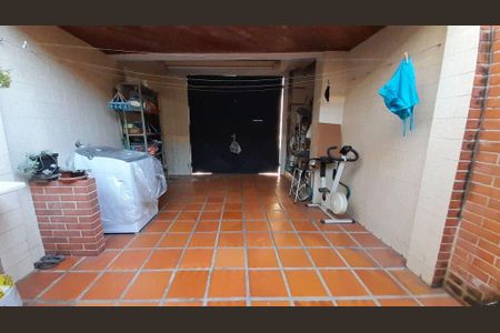 Casa à venda com 110m², 4 quartos e 1 vaga