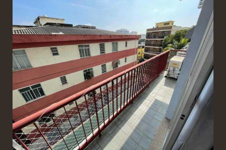 Apartamento à venda com 78m², 2 quartos e 1 vaga