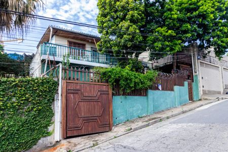 Casa para alugar com 162m², 2 quartos e 2 vagasFachada
