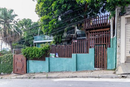 Casa para alugar com 162m², 2 quartos e 2 vagasFachada