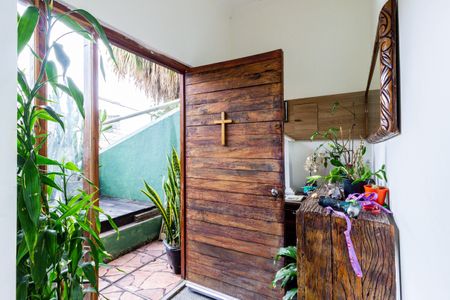 Casa para alugar com 162m², 2 quartos e 2 vagasSala Entrada