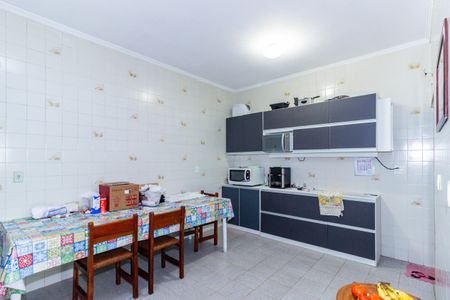 Casa para alugar com 162m², 2 quartos e 2 vagasCozinha