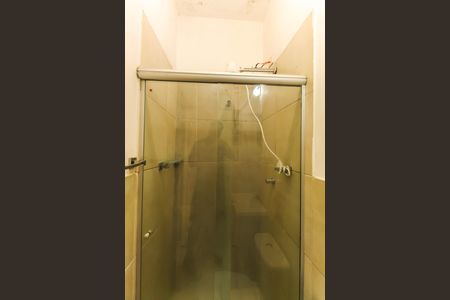 Banheiro de kitnet/studio para alugar com 1 quarto, 29m² em Mooca, São Paulo