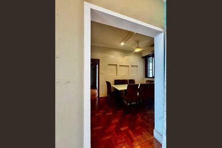 Apartamento à venda com 130m², 3 quartos e 1 vaga