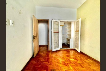 Apartamento à venda com 130m², 3 quartos e 1 vaga