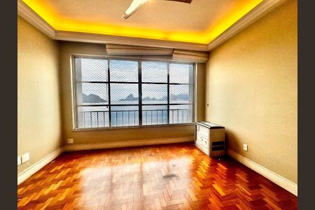 Apartamento à venda com 130m², 3 quartos e 1 vaga