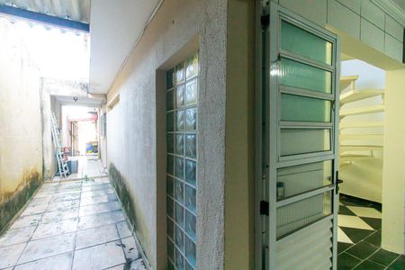 Casa para alugar com 300m², 4 quartos e 15 vagas Casa para alugar com 300m², 4 quartos e 15 vagasCorredor