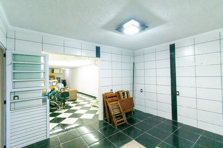 Casa para alugar com 300m², 4 quartos e 15 vagas Casa para alugar com 300m², 4 quartos e 15 vagasCozinha