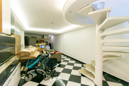 Sala de casa à venda com 4 quartos, 300m² em Vila Nova, São Paulo