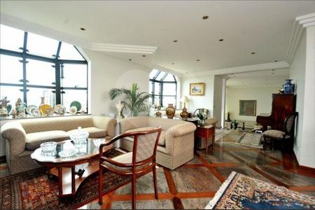 Apartamento à venda com 379m², 4 quartos e 5 vagas