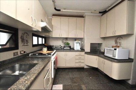 Apartamento à venda com 379m², 4 quartos e 5 vagas