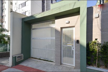 Fachada de casa à venda com 4 quartos, 160m² em Nova Floresta, Belo Horizonte