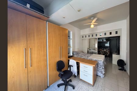 Quarto de apartamento à venda com 1 quarto, 41m² em Copacabana, Rio de Janeiro