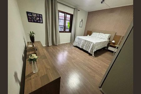 Casa à venda com 280m², 3 quartos e 2 vagas