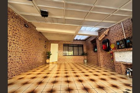 Casa à venda com 280m², 3 quartos e 2 vagas