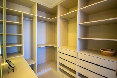 Apartamento para alugar com 47m², 1 quarto e 1 vagaCloset da Suite 